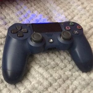 PlayStation 4 controller